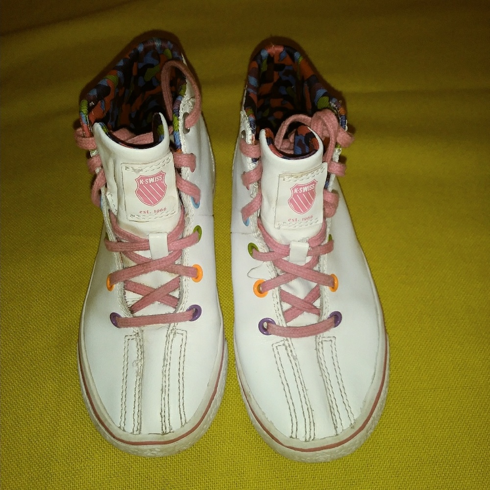 💥4/$20 GIRLS K SWISS LEATHER HIGH TOPS, 12.5